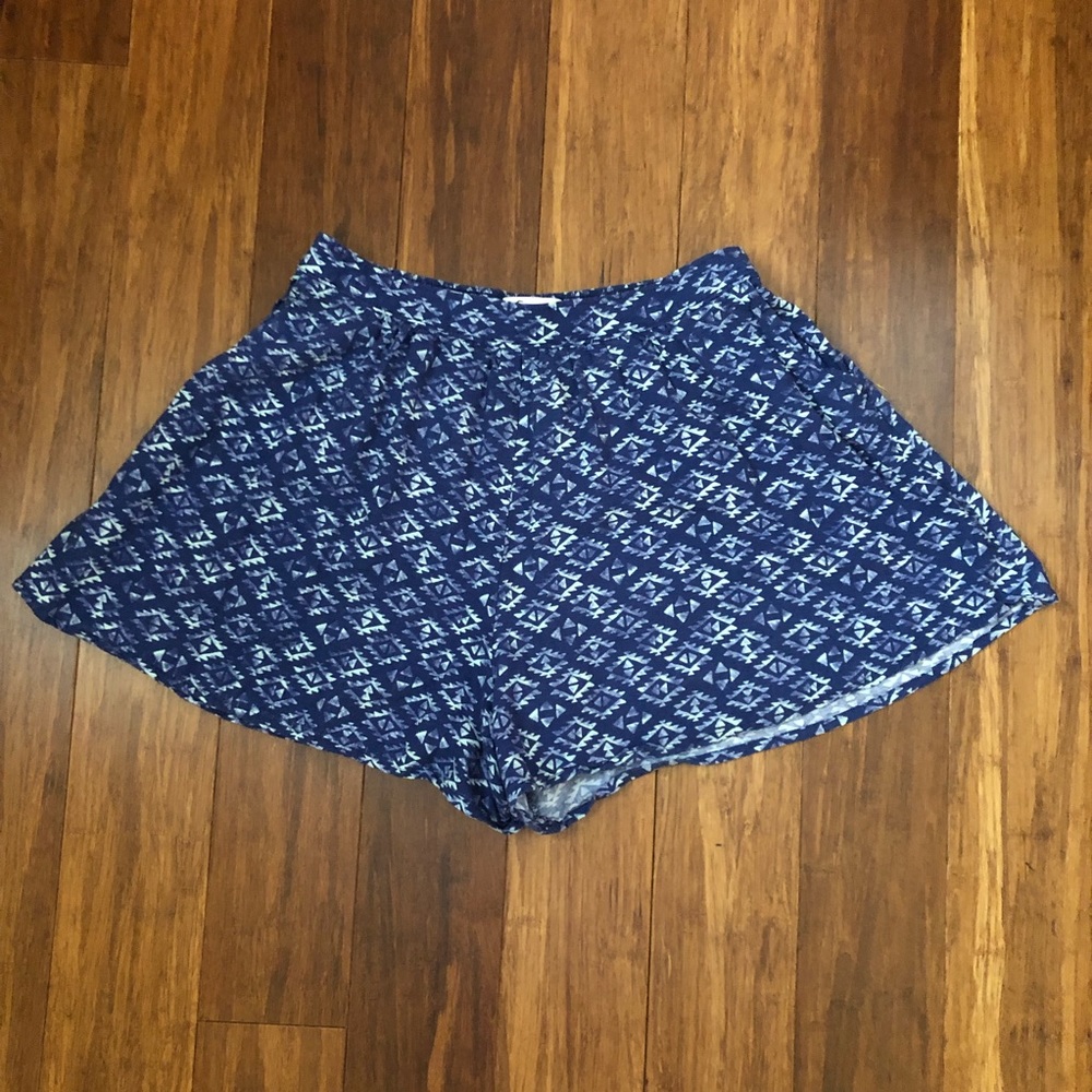 SOLD: Hollister Flowy, Tribal-Print Shorts